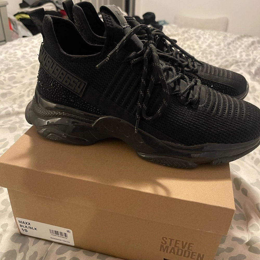 Steve Madden Men's Black Athletic Sneakers